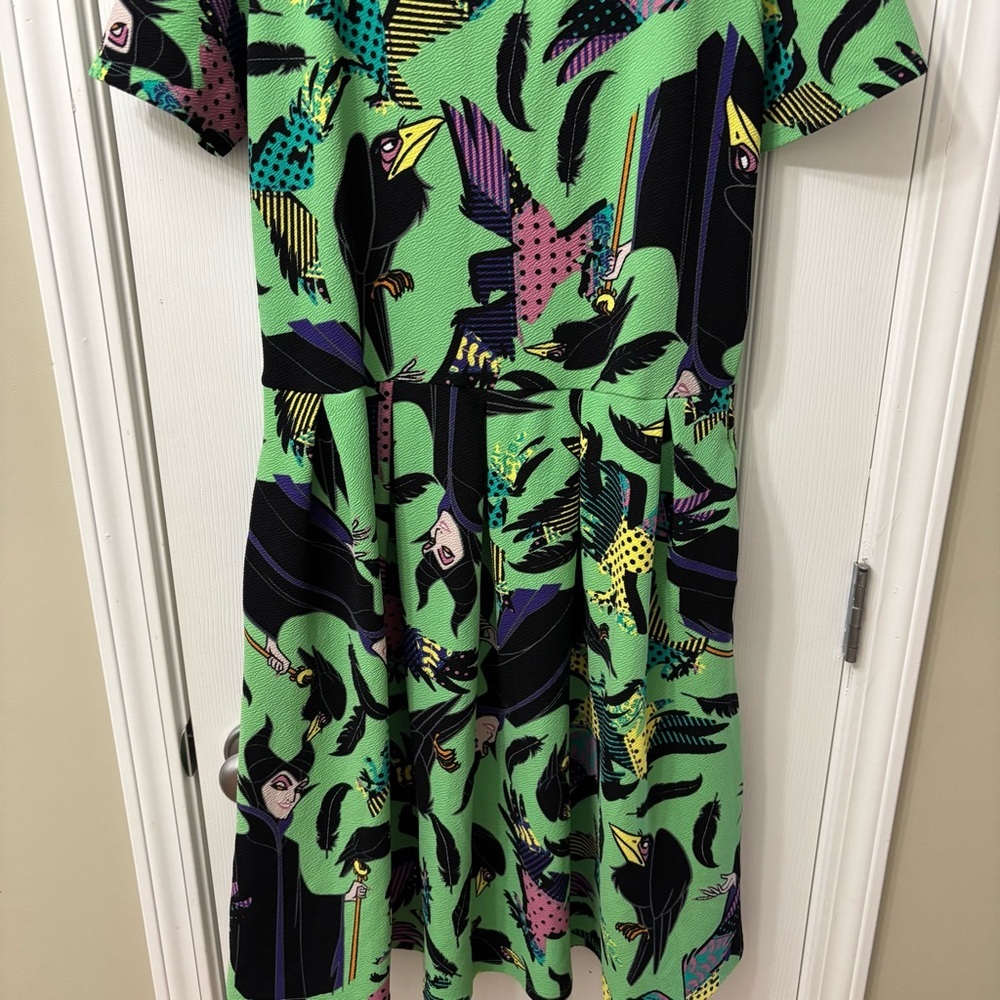 LuLaRoe Disney Villains Maleficent Amelia Dress Plus Size 2X - Picture 5 of 9